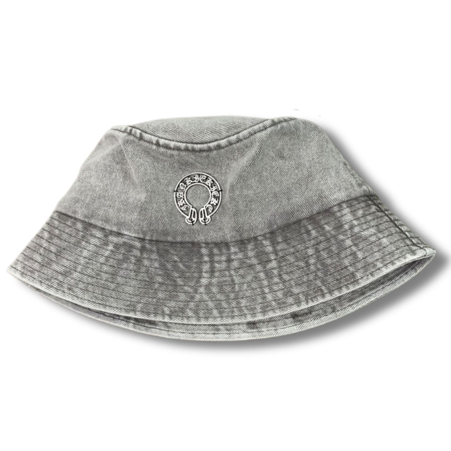C Heart bucket hat gray