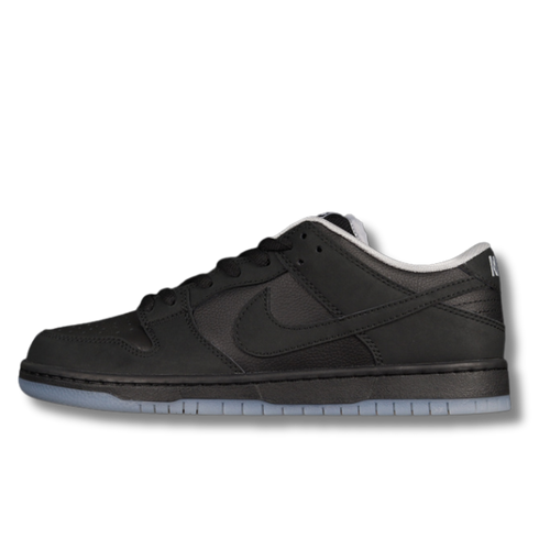 Black Ghost Dunk