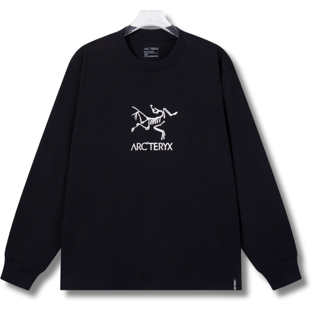 Arc' Sweater Black w White elements
